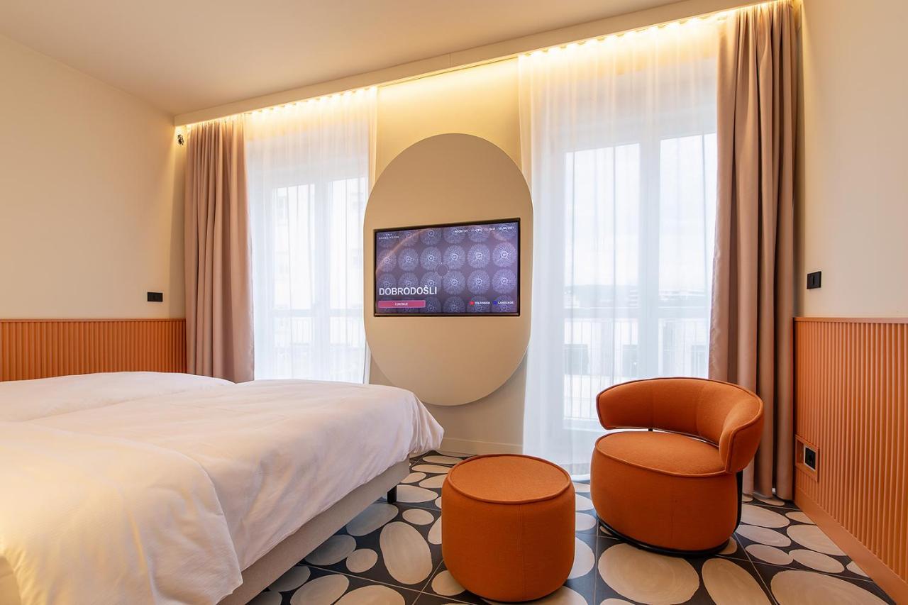 Hotel Grand Koper Bagian luar foto