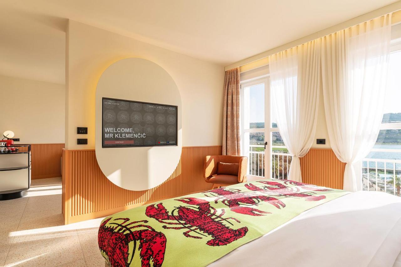 Hotel Grand Koper Bagian luar foto