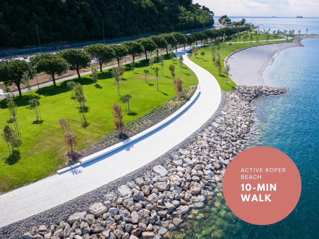 Hotel Grand Koper Bagian luar foto